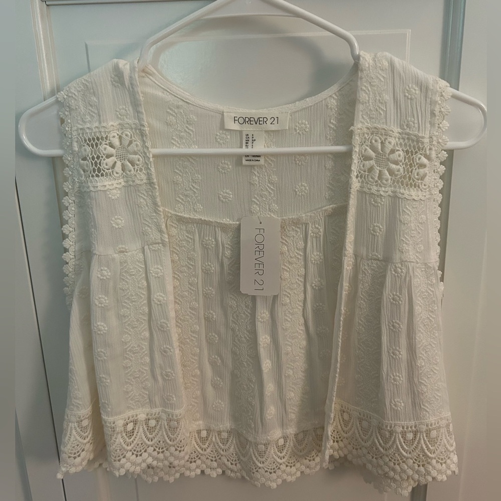 NWT Forever 21 vest, size small
